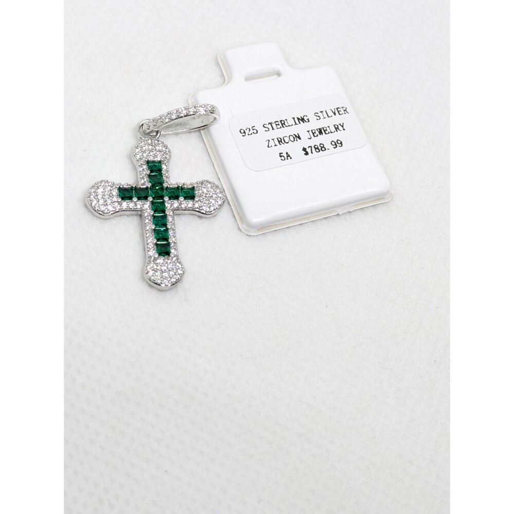 Brand New Green Emerald Moissanite Cross Pendant 925 Silver iced Unisex - Picture 2 of 8